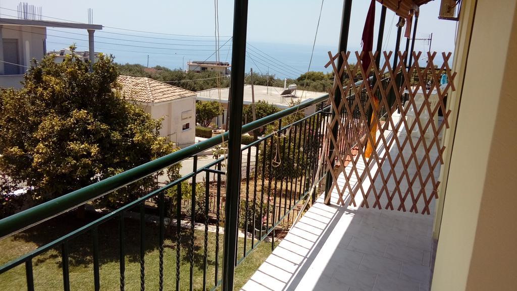 Villa Nefeli Loutsa  Exterior photo